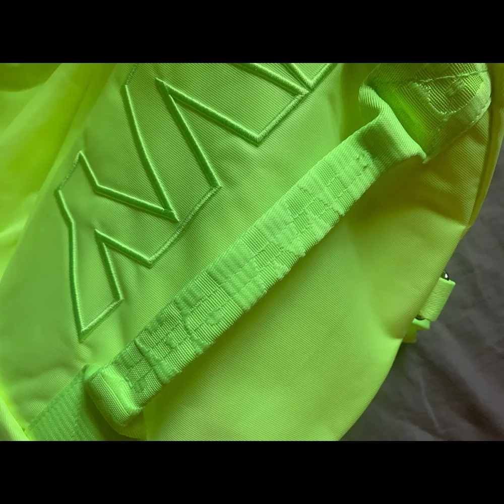 Adidas X Ivy Park Beyoncé Logo Duffel HiRes Yellow - Picture 7 of 8